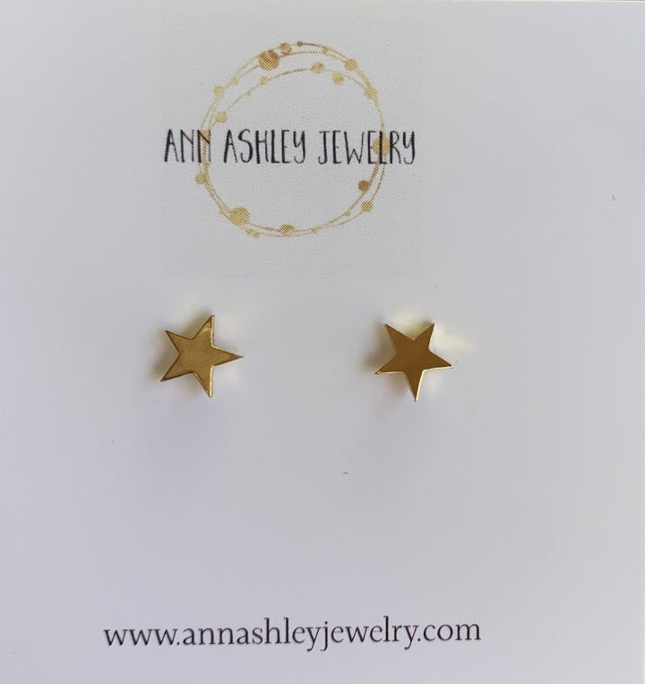 Solid Gold Star Earrings
