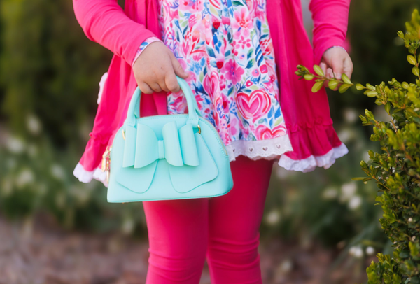 Margo
: Light Pink